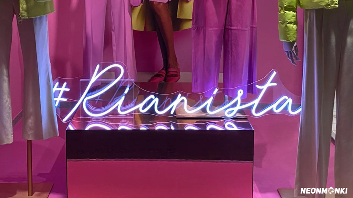 Die Magie der Neonschilder: Effektive Schaufenstergestaltung