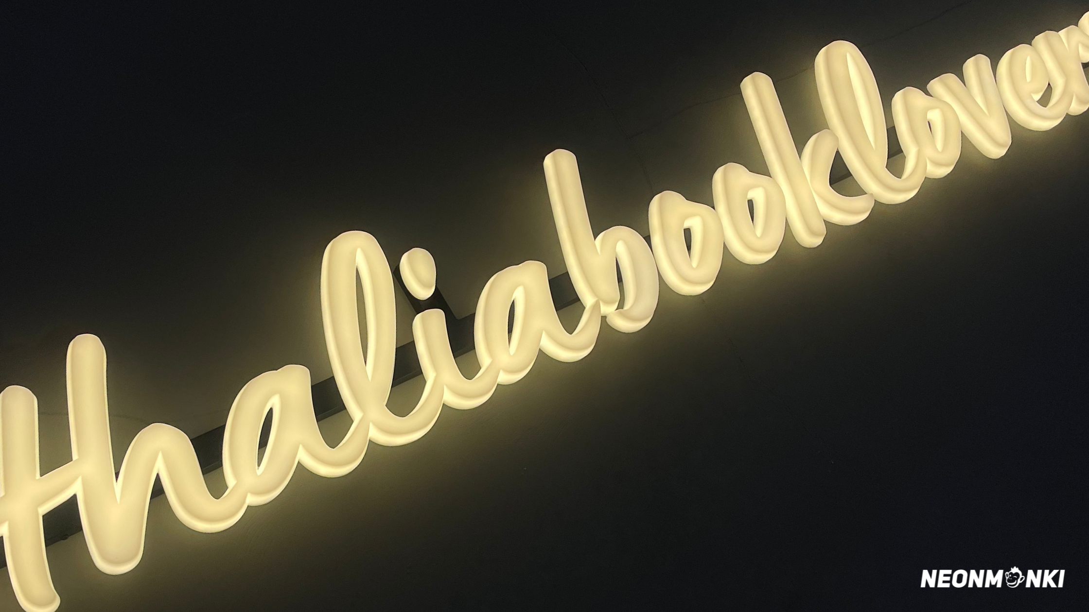 Werbebeleuchtung außen