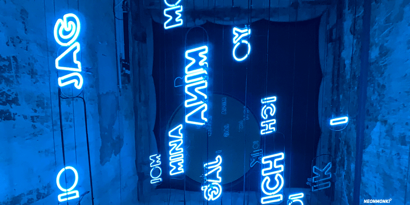 NEONMONKI - Die Geschichte der Neon LED Schrift - Neon LED Schilder
